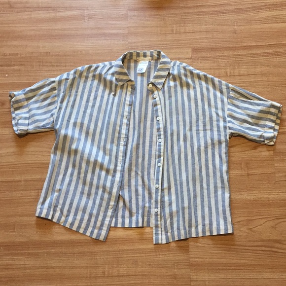 Urban Outfitter Short-sleeved Button down Shirt - Picture 1 of 1